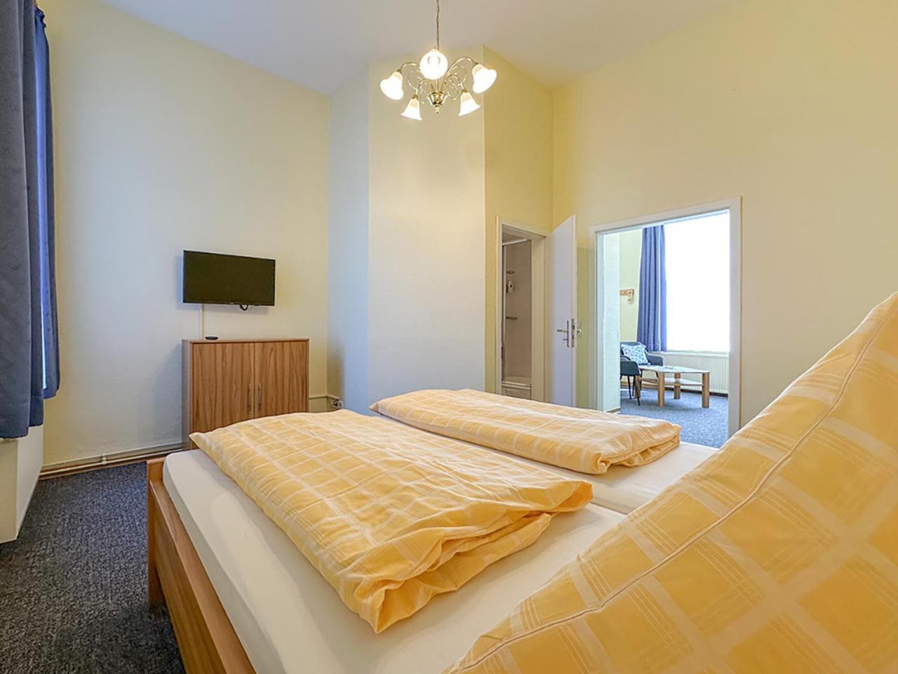 Hotel Graf Waldersee บอร์คุม ภายนอก รูปภาพ